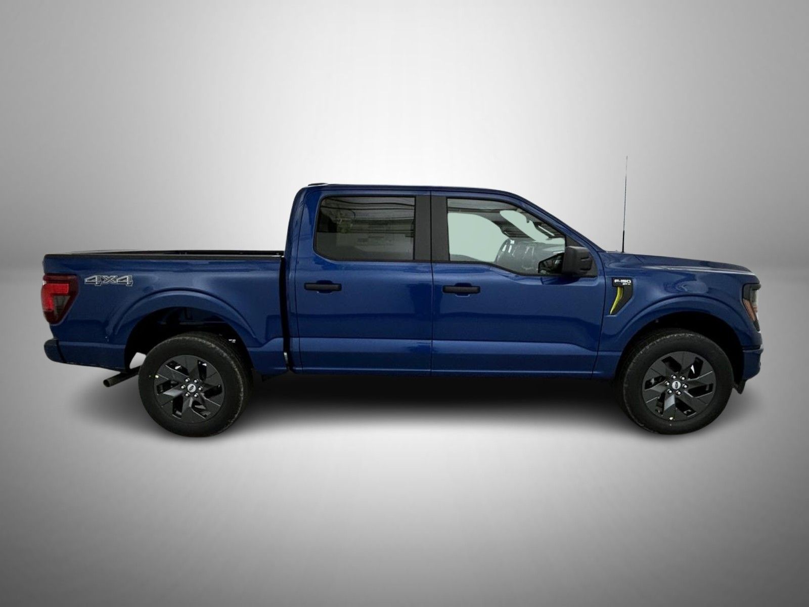 2025 Ford F-150 STX photo 4
