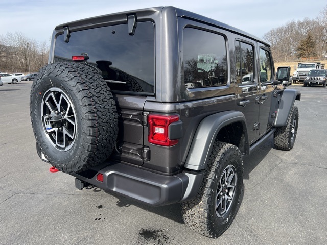 2025 Jeep Wrangler Rubicon photo 3