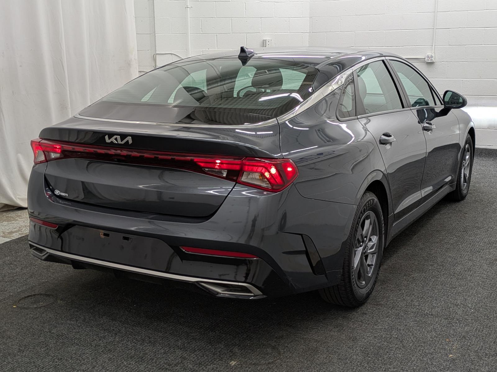 2023 Kia K5 LXS photo 2