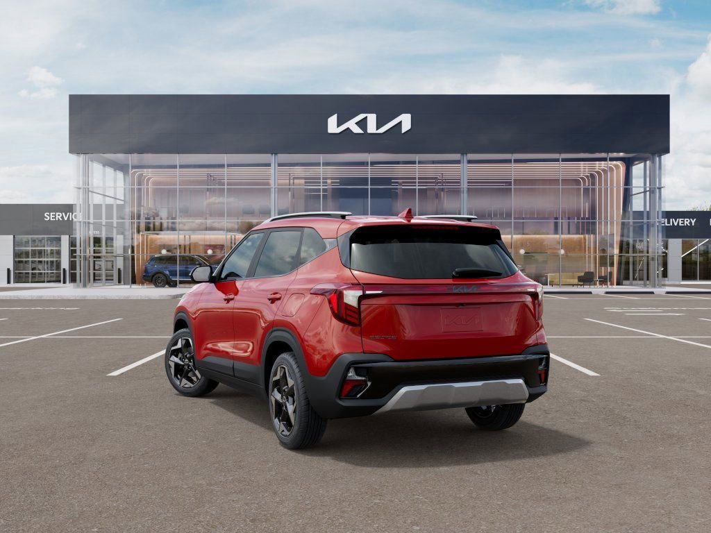 2025 Kia Seltos S X-Line photo 4