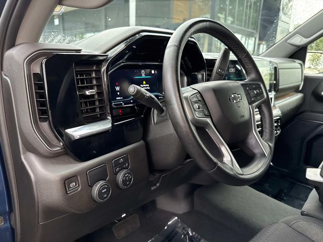 2023 Chevrolet Silverado 1500 RST photo 21