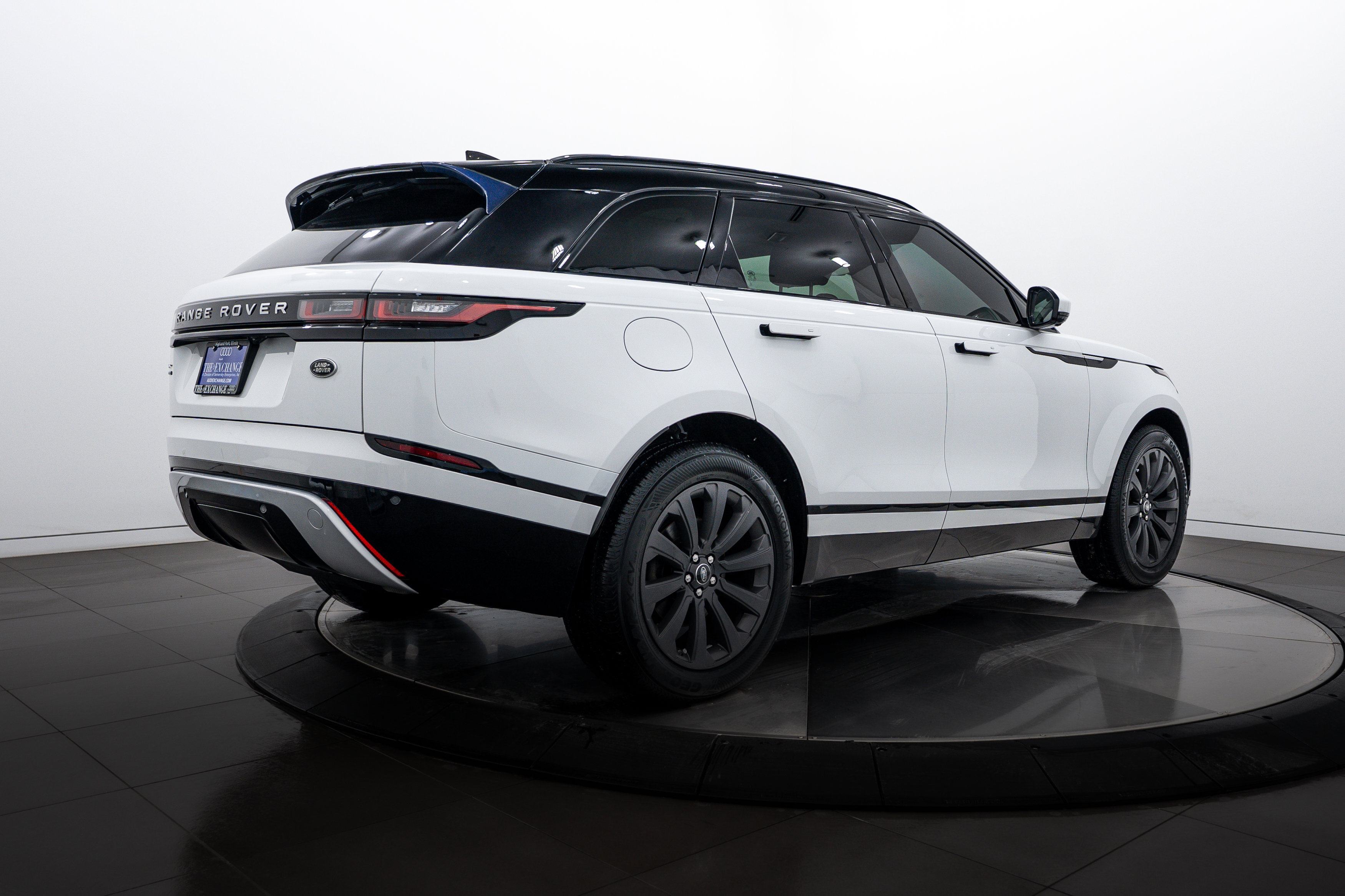 2020 Land Rover Range Rover Velar S photo 2