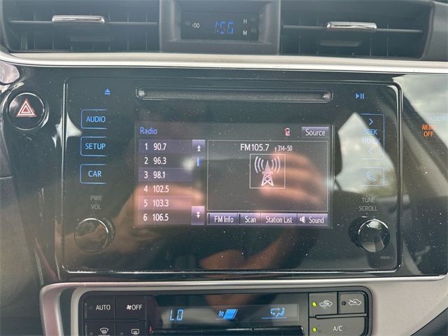 2018 Toyota Corolla XLE XSE photo 15