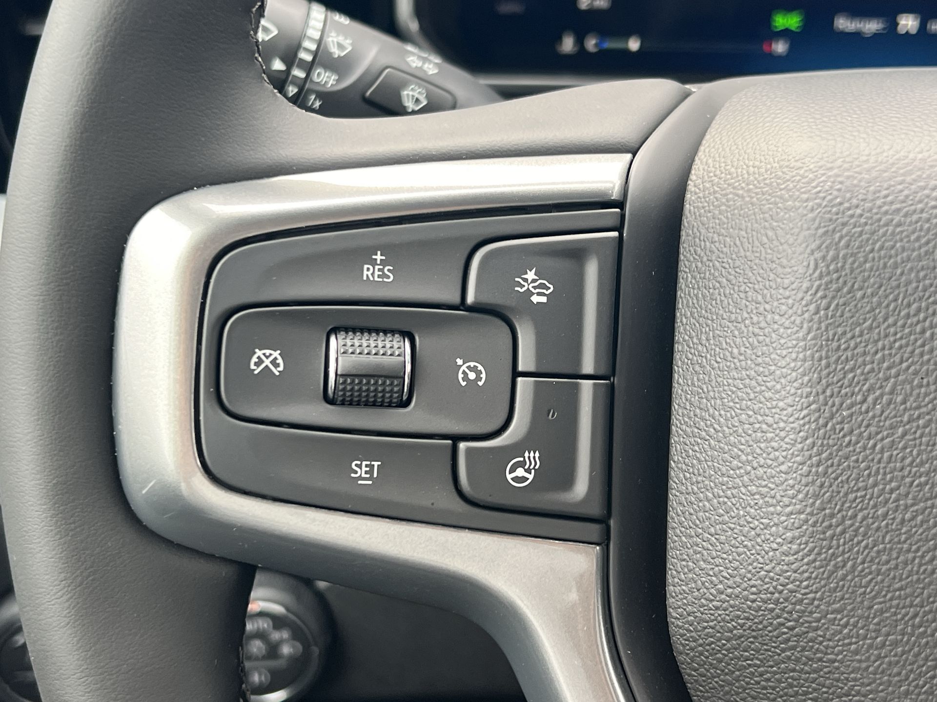 2026 Chevrolet Silverado 1500 RST photo 7