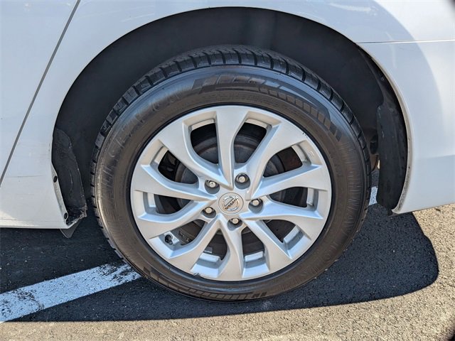2019 Nissan Sentra SV photo 8