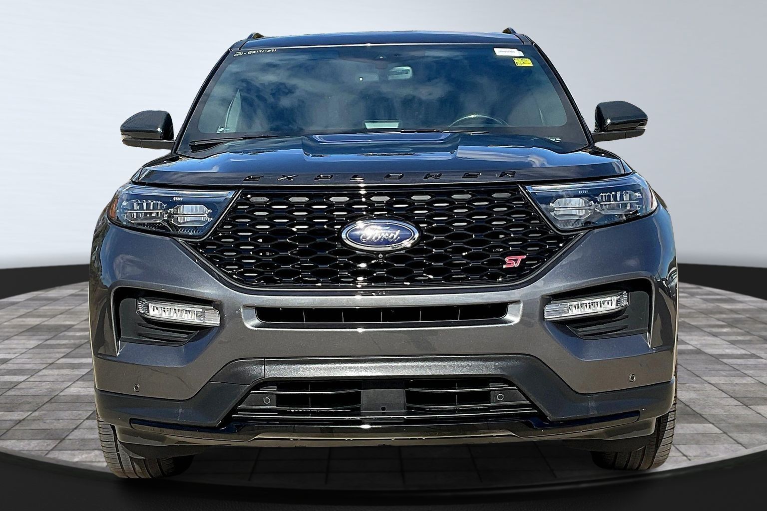 2020 Ford Explorer ST photo 3