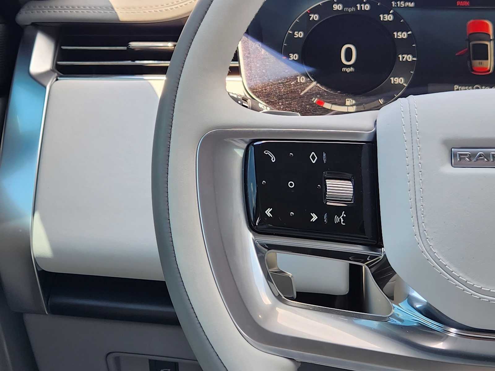 2023 Land Rover Range Rover SV photo 24