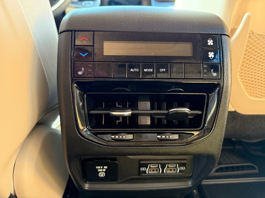 2021 Jeep Grand Cherokee Limited photo 12