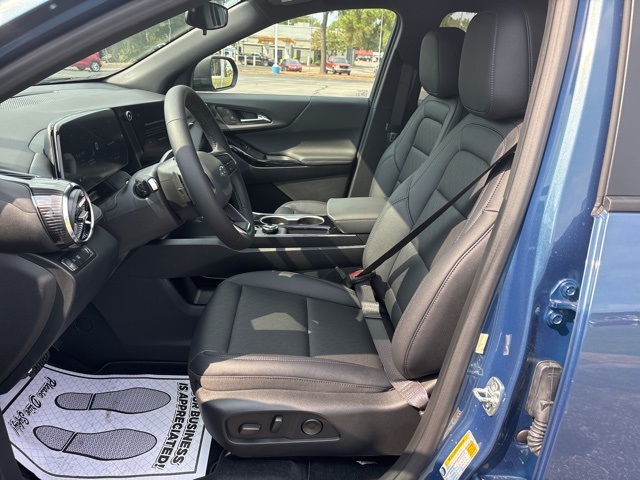 2026 Chevrolet Equinox LT photo 13