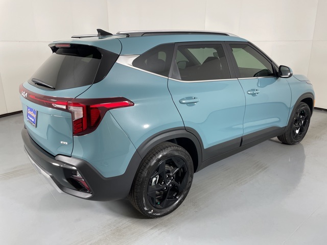 2026 Kia Seltos EX photo 4