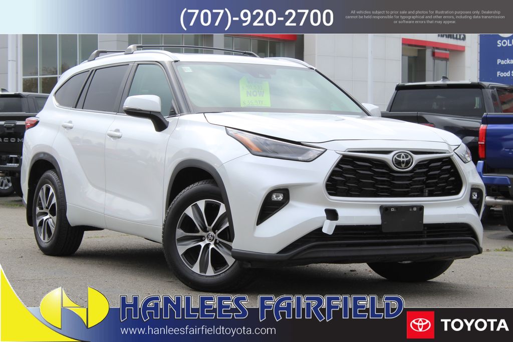 2023 Toyota Highlander XLE