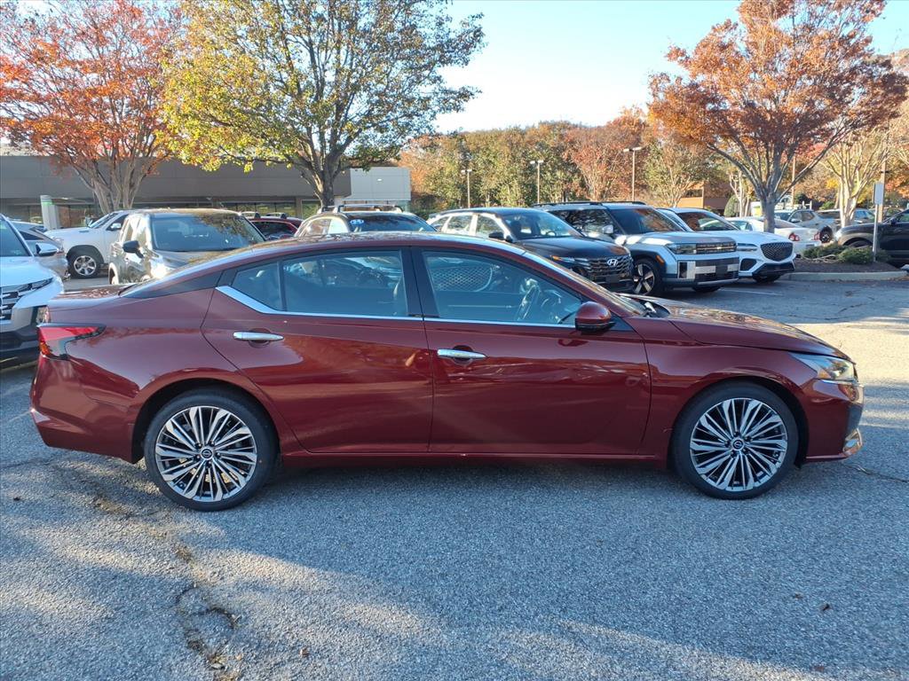 2023 Nissan Altima 2.5 SL photo 2
