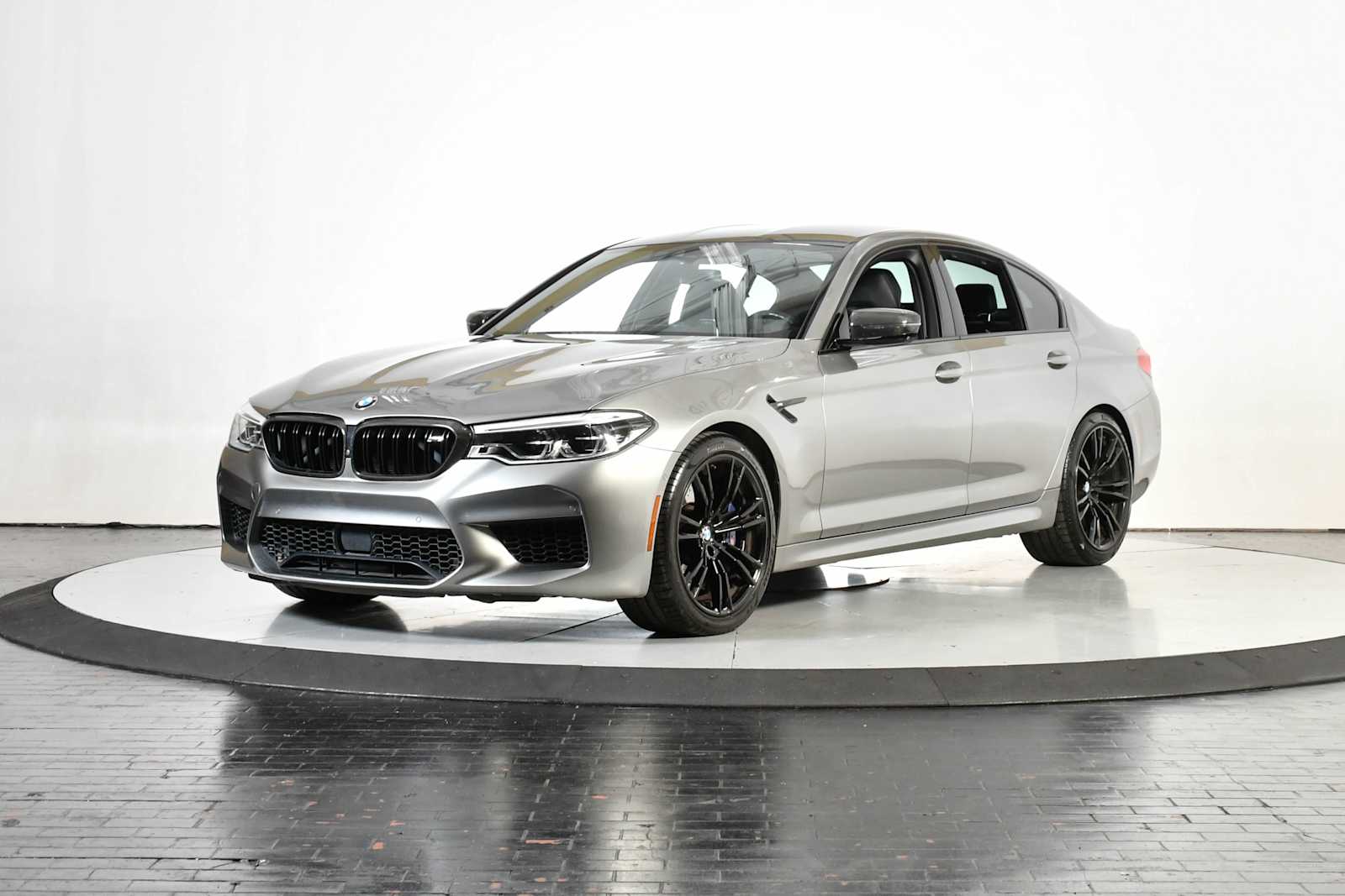 2020 BMW M5 Base's photo