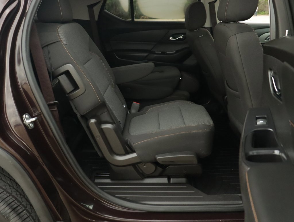 2021 Chevrolet Traverse Cloth photo 30