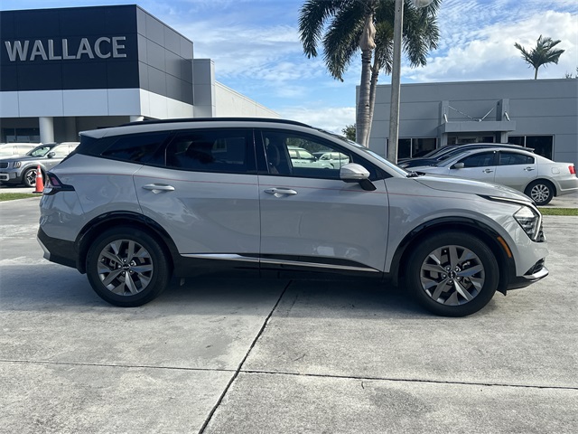 2024 Kia Sportage SX photo 4