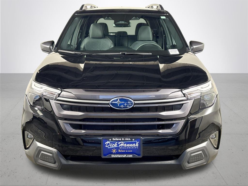 2026 Subaru Forester Premium photo 2