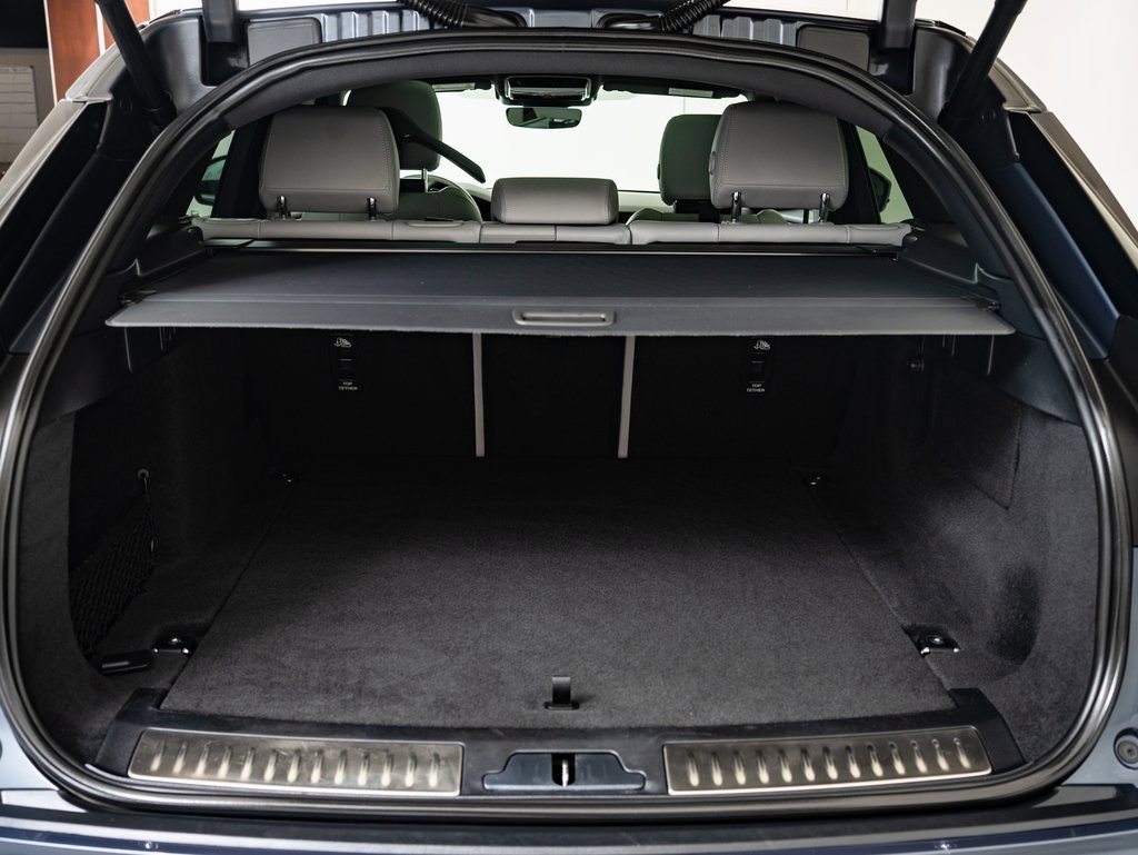 2024 Land Rover Range Rover Velar SE photo 17