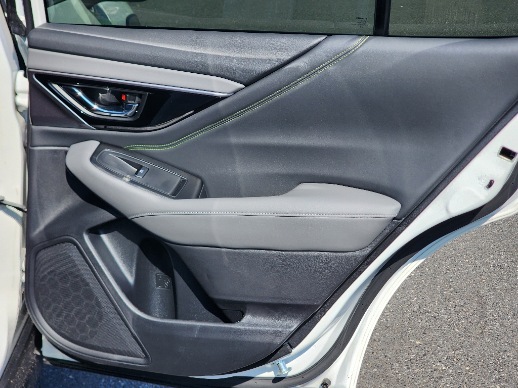 2023 Subaru Outback Onyx Edition photo 22