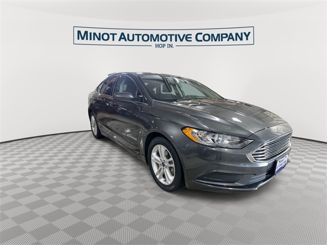Used 2018 Ford Fusion Hybrid SE with VIN 3FA6P0LUXJR192149 for sale in Minot, ND