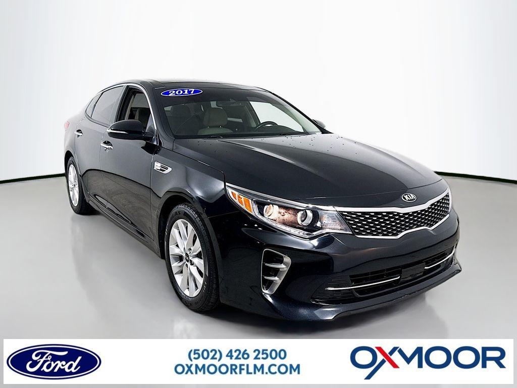 2017 Kia Optima EX's photo