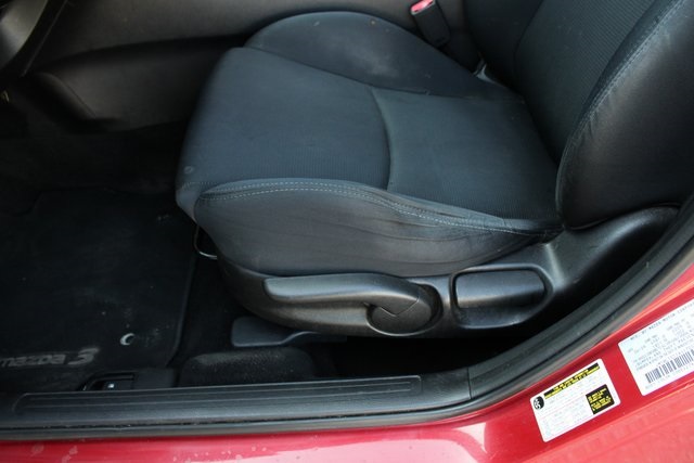 2010 Mazda Mazda3 Sport photo 19