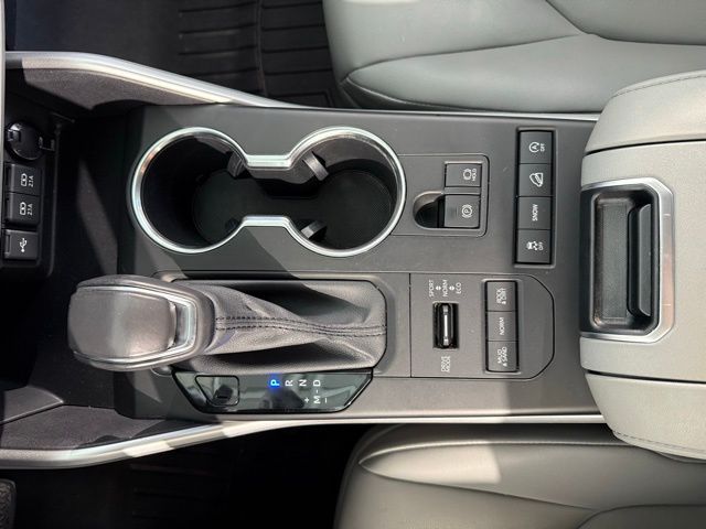 2020 Toyota Highlander XLE photo 40