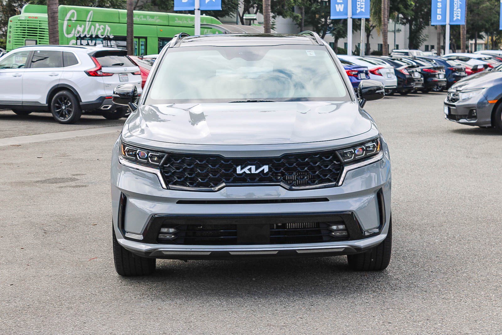 2023 Kia Sorento SX photo 2