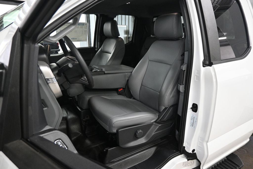 2024 Ford F-550 XL photo 10