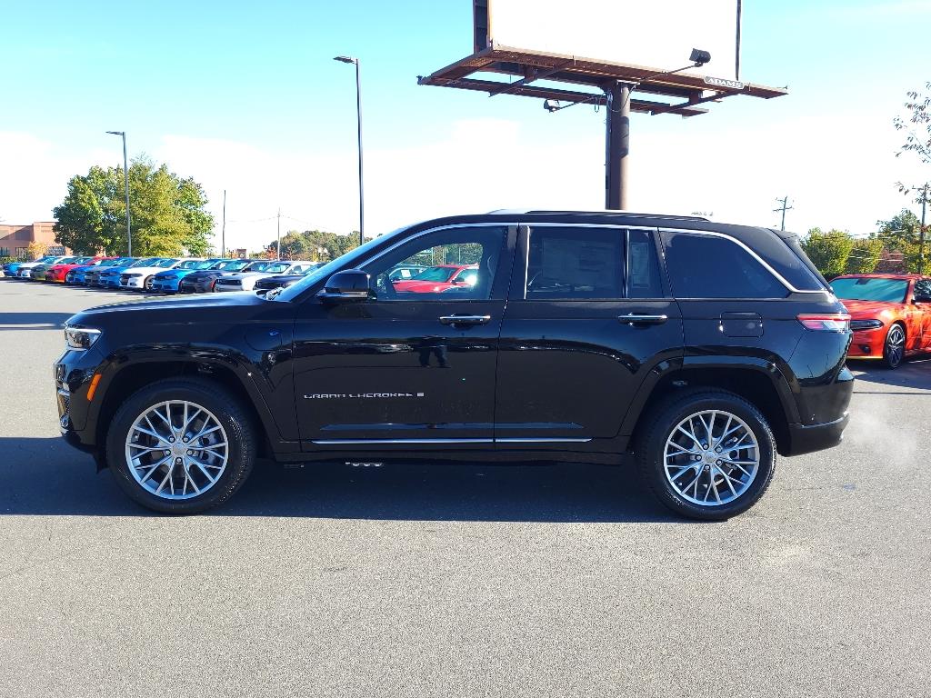 2024 Jeep Cherokee Summit photo 17