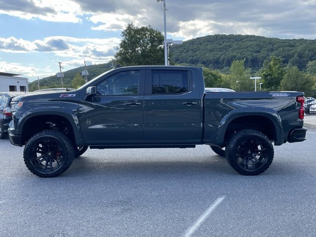 2025 Chevrolet Silverado 1500 LT Trail Boss photo 4