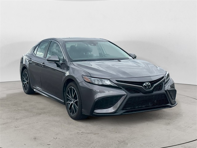2024 Toyota Camry SE photo 7