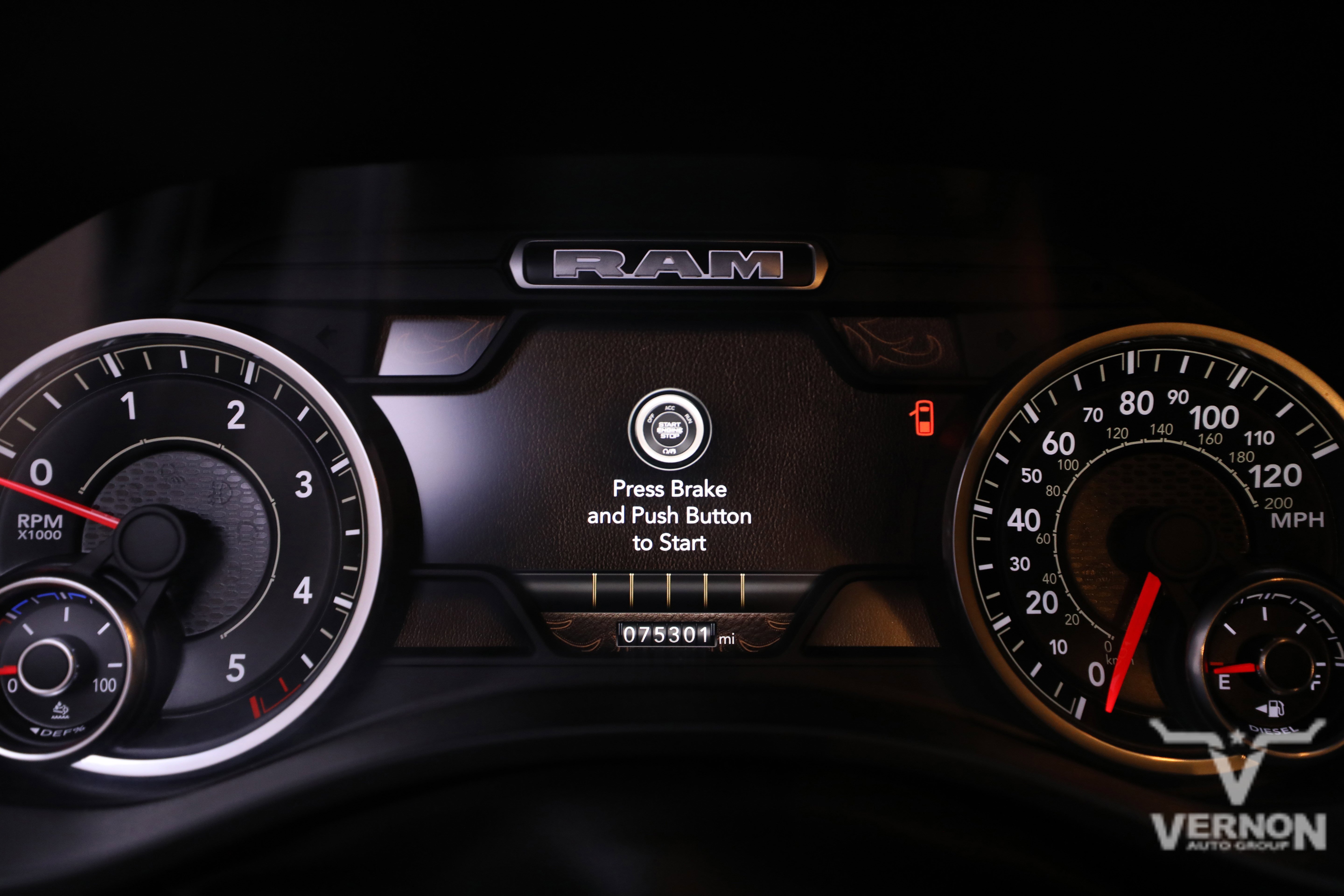 2022 Ram 1500 SLT Lone Star photo 3