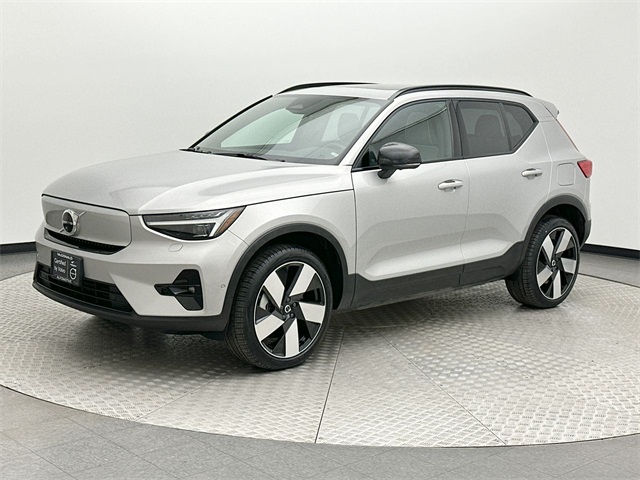 2023 Volvo XC40 Ultimate
