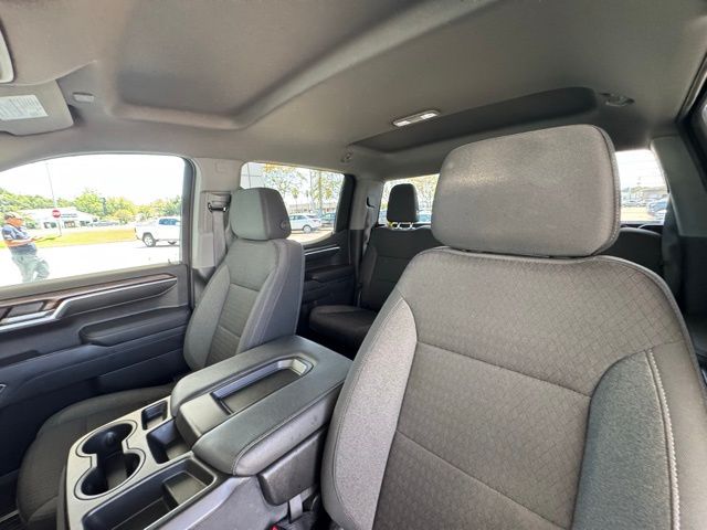 2024 Toyota RAV4 XLE photo 22
