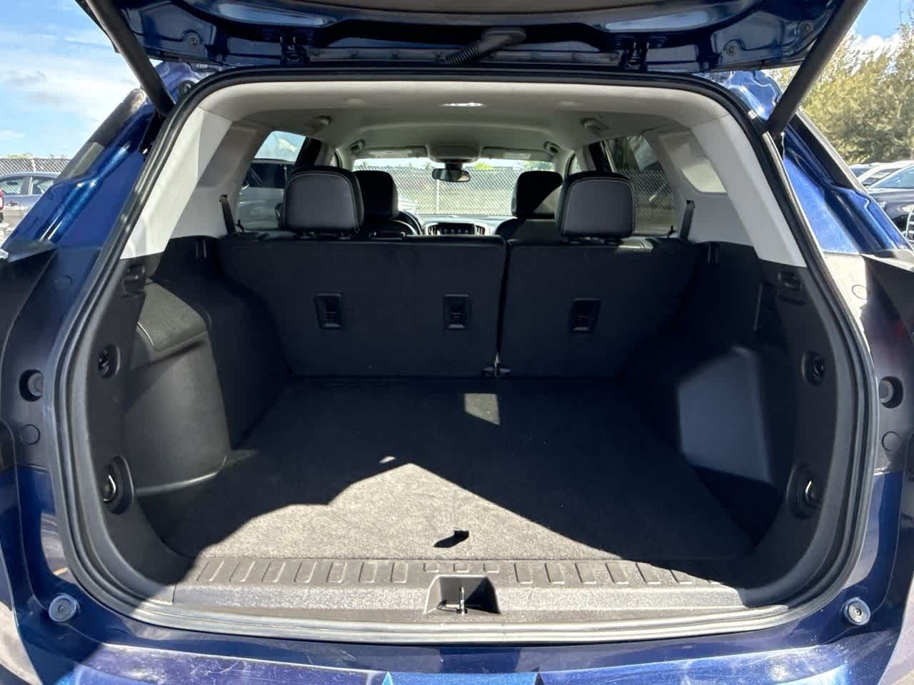 2023 Gmc Terrain SLT photo 23