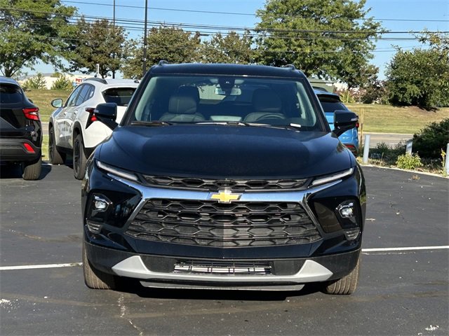 2025 Chevrolet Blazer 3LT photo 2