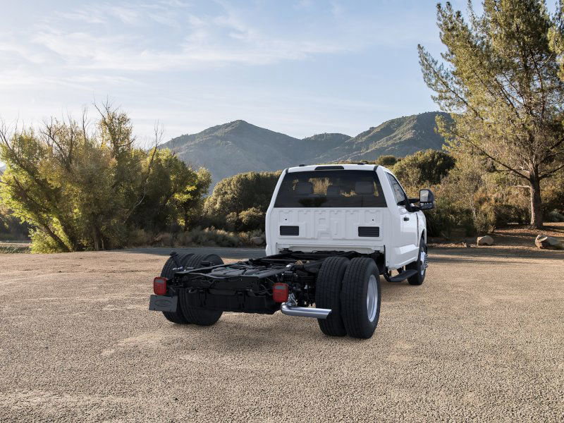 2025 Ford F-350 XL photo 8