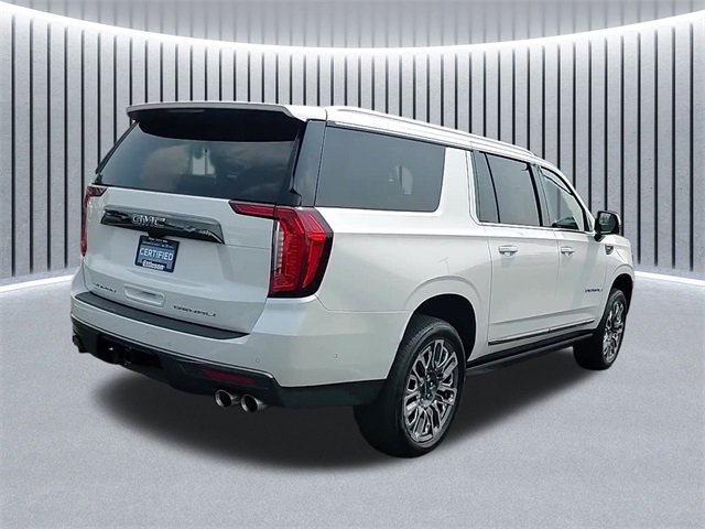 2023 Gmc Yukon XL Denali Ultimate photo 3