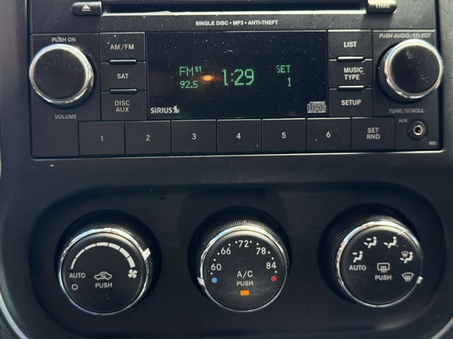 2016 Jeep Compass High Altitude photo 28