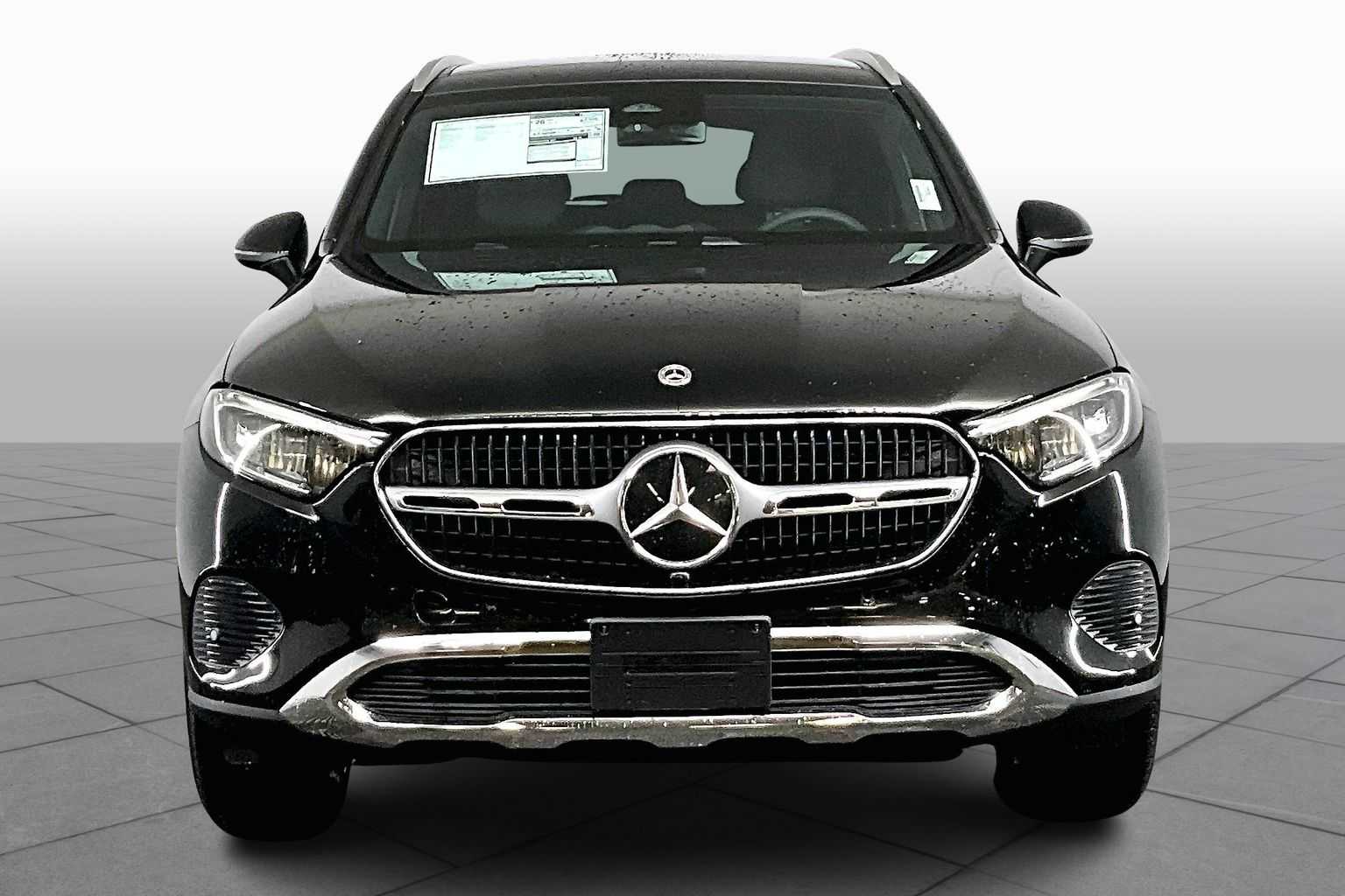 2026 Mercedes Benz GLC 300 4MATIC photo 3