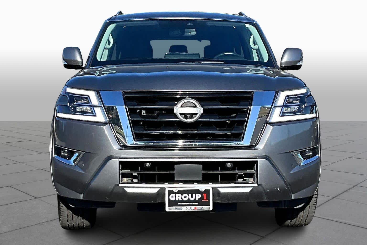 2023 Nissan Armada SL photo 3