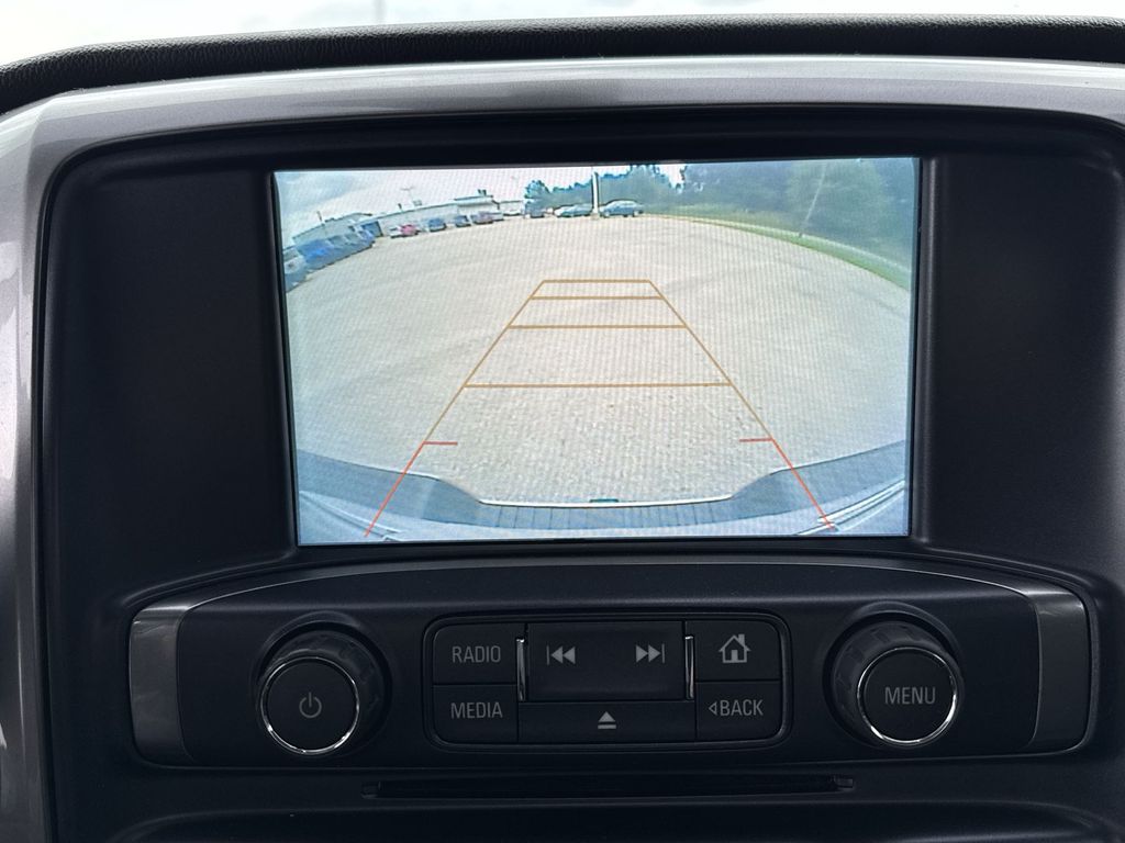 2018 Chevrolet Silverado 1500 LT photo 23