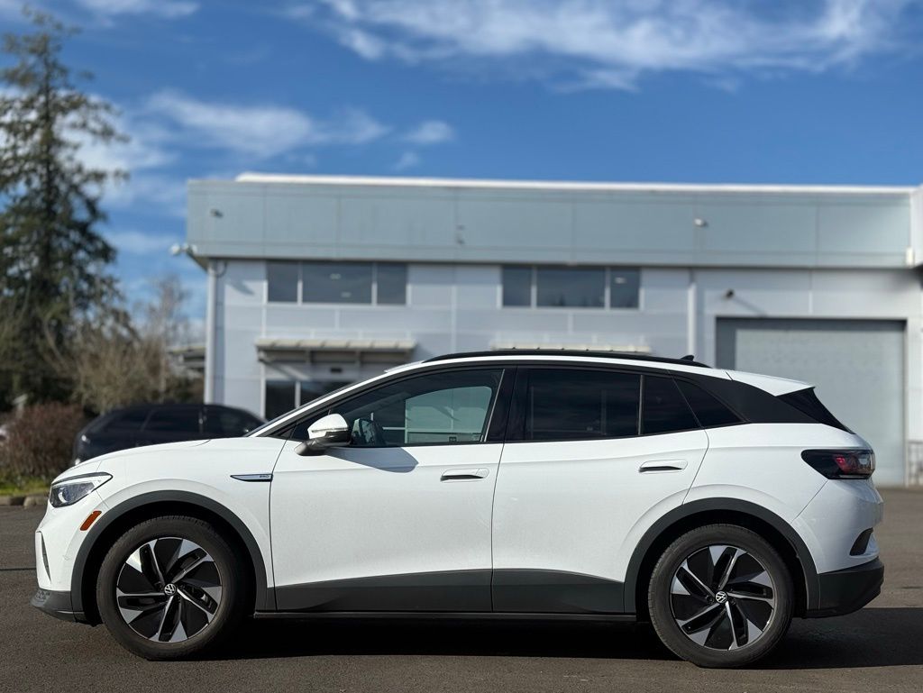 Used 2021 Volkswagen ID.4 PRO with VIN WVGRMPE25MP031574 for sale in Beaverton, OR