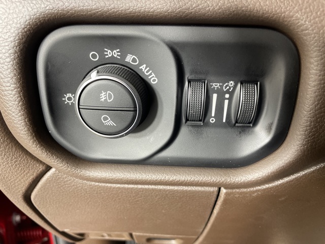 2026 Ram 2500 Laramie photo 24