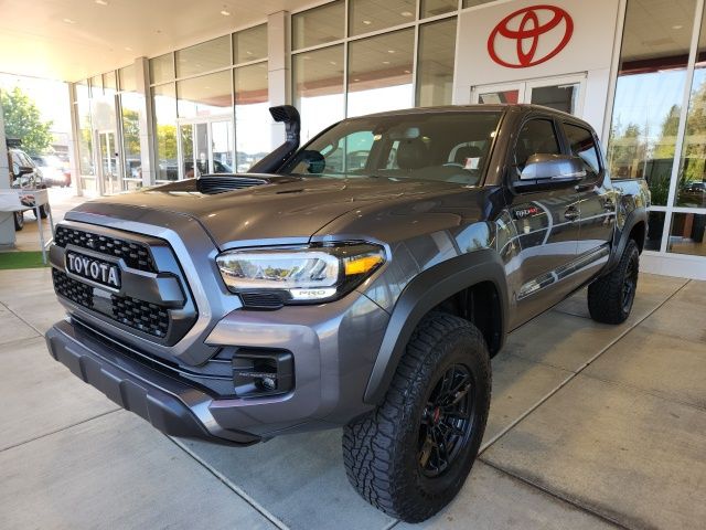 2021 Toyota Tacoma TRD Pro photo 4
