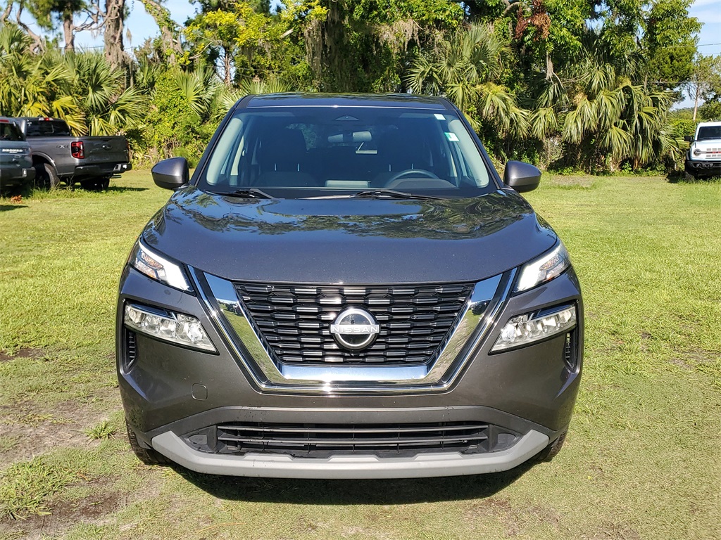 2023 Nissan Rogue SV photo 4