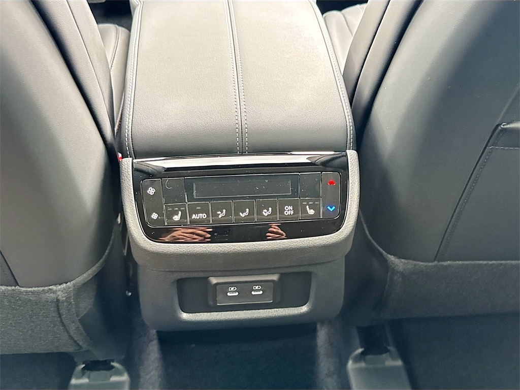 2026 Infiniti QX60 Luxe photo 26