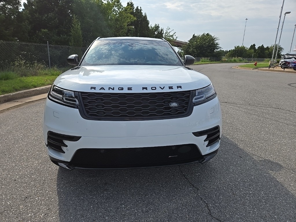 2023 Land Rover Range Rover Velar R-Dynamic S photo 4