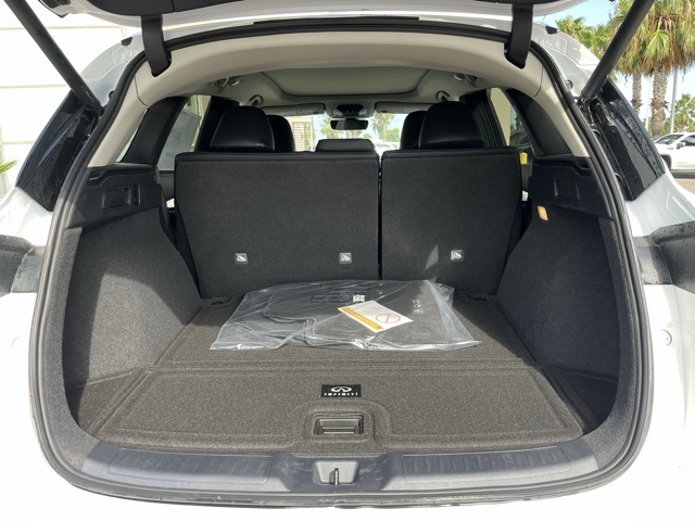 2025 Infiniti QX50 Luxe photo 7