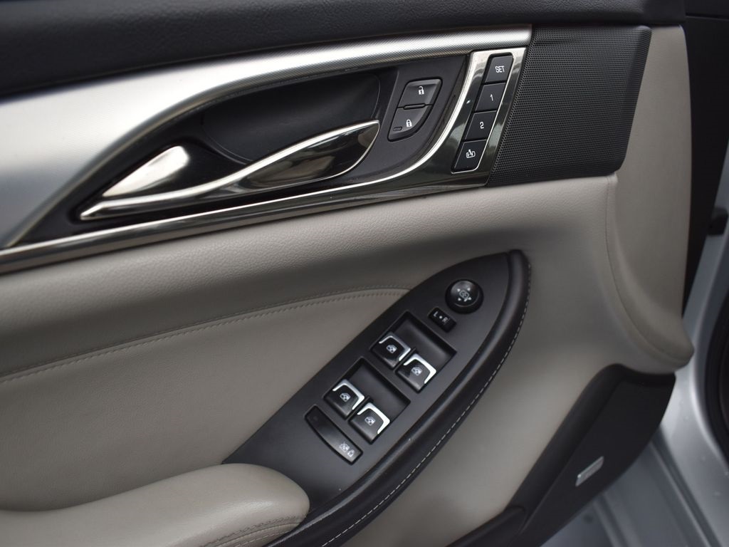 2018 Cadillac CTS Base photo 23